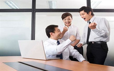 翻譯公司的收費標準及語言之間的差異