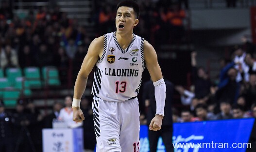 中國男籃里面誰會其他語種，其中占比是多少？